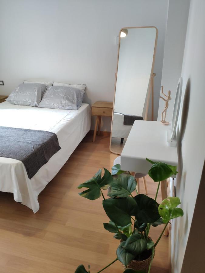 Unique Apartment In Malaga City Center With Pool Eksteriør billede