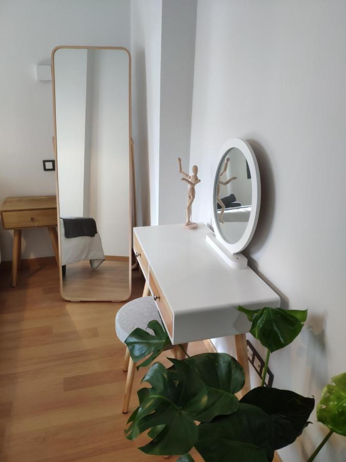 Unique Apartment In Malaga City Center With Pool Eksteriør billede